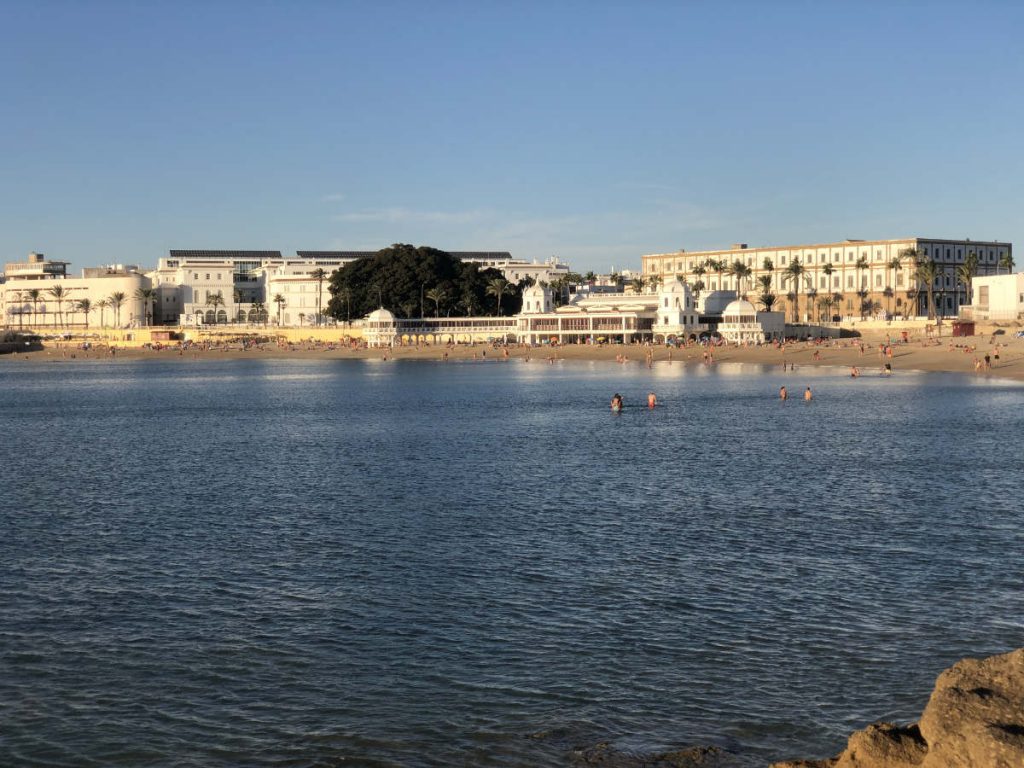Apartamentos en Cádiz - la playa de La Caleta